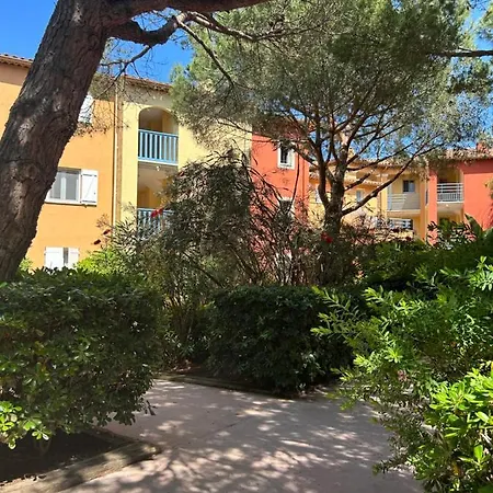 Entre Et Piscine Hyeres