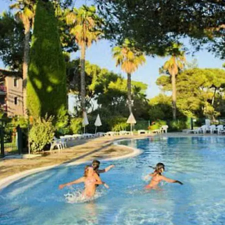 Апартаменты Entre Et Piscine *