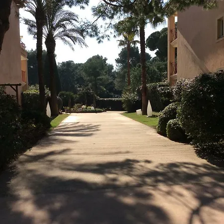 Entre Et Piscine * Hyères
